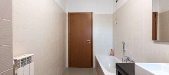 4 rooms Apartment in Varedo, Italy No. 9656 31