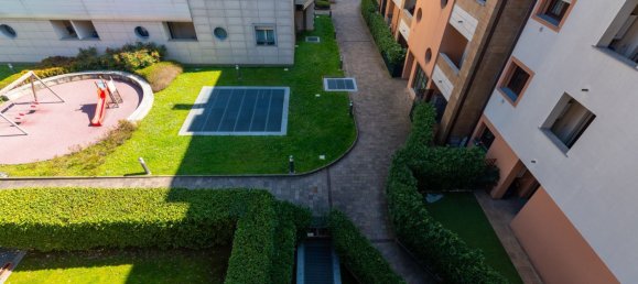 4 rooms Apartment in Varedo, Italy No. 9656 33