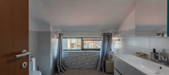 4 rooms Apartment in Varedo, Italy No. 9656 22