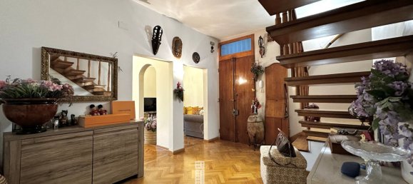 Apartamento de 7 habitaciónes en Florence, Italy No. 200194 12