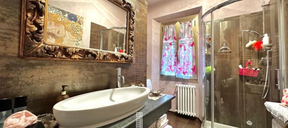 Apartamento de 7 habitaciónes en Florence, Italy No. 200194 21