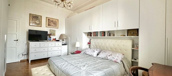 Apartamento de 7 habitaciónes en Florence, Italy No. 200194 17