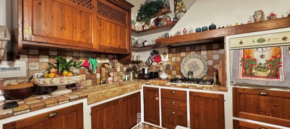 Apartamento de 7 habitaciónes en Florence, Italy No. 200194 10