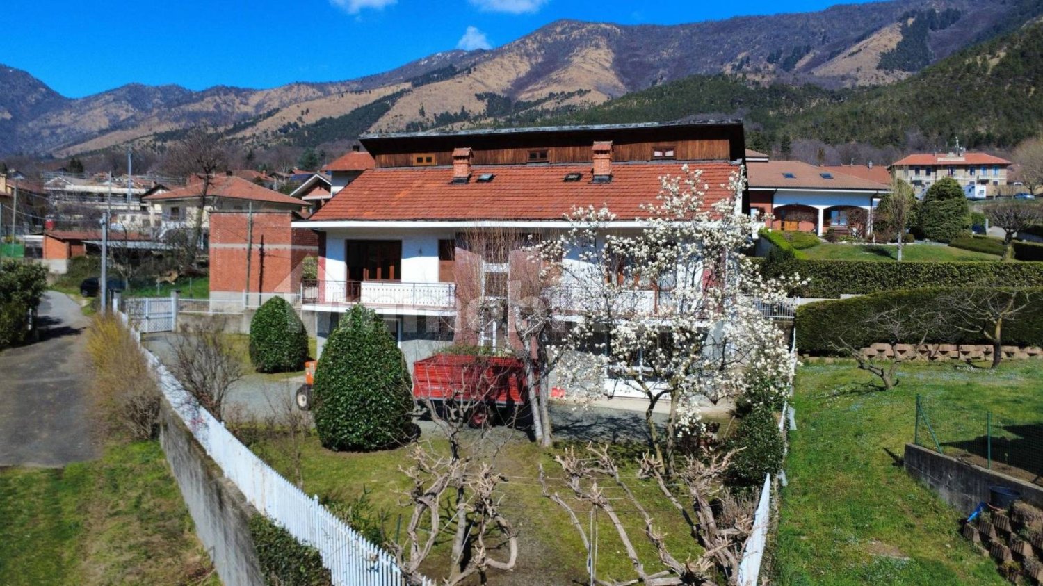 Villa de 6 dormitorios en Val della Torre, Italy No. 324083