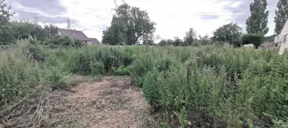 637m² Land in La Foret-le-Roi, France No. 176968 3