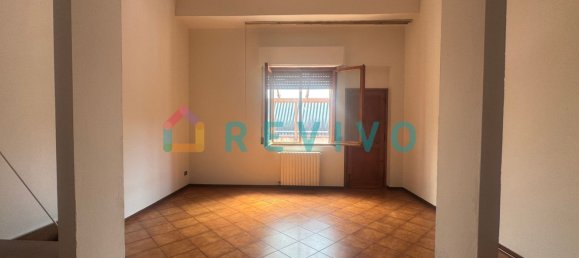 4 bedrooms Apartment in Signa, Italy No. 344860 7