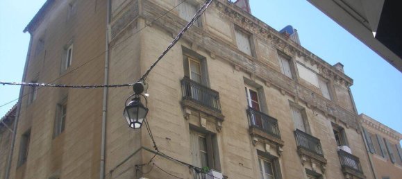 1 bedroom Apartment in Toulon, France No. 326992 2