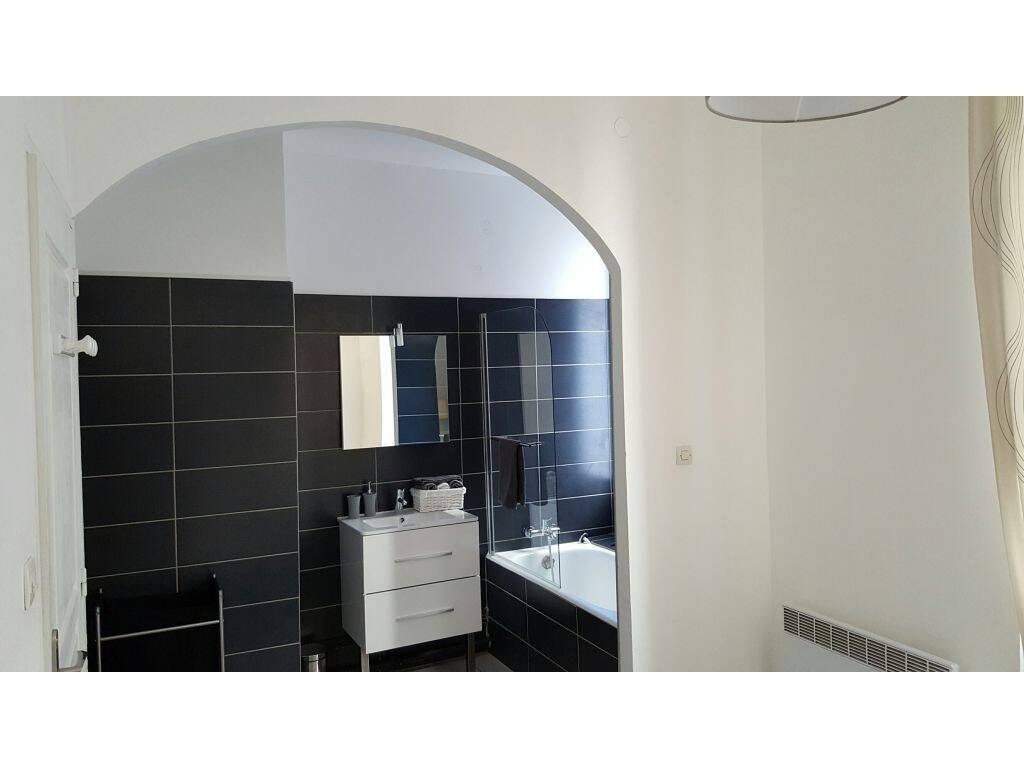 1 bedroom Apartment in Toulon, France No. 326992