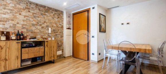 2 chambres Appartement à Rome, Italy No. 313105 4