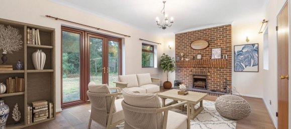 3 bedrooms Bungalow in Beckenham, United Kingdom No. 3011 2