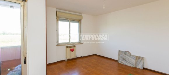 3-Zimmer Wohnung in Momo, Italy, Nr. 268983 5