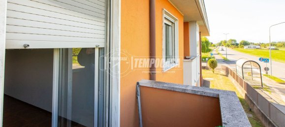 3-Zimmer Wohnung in Momo, Italy, Nr. 268983 22