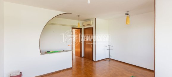 3-Zimmer Wohnung in Momo, Italy, Nr. 268983 8