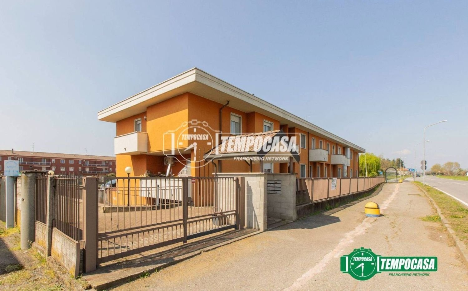 3-Zimmer Wohnung in Momo, Italy, Nr. 268983