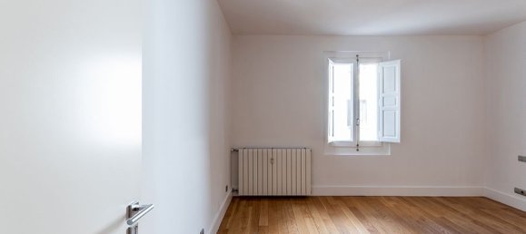 Квартира с 4 спальнями в Мадрид, Испания № 81805 9