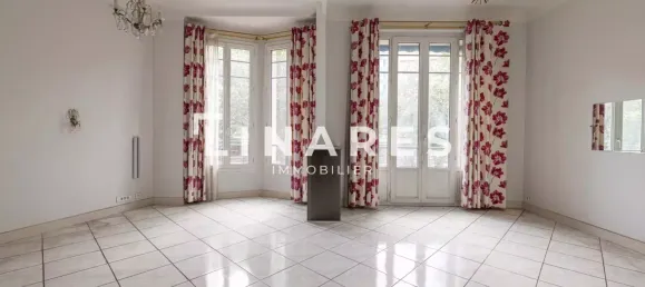 1 bedroom Apartment in Marseille, France No. 280043 2