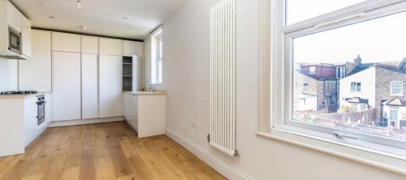 4 bedrooms Maisonette in Croydon, United Kingdom No. 7932 5