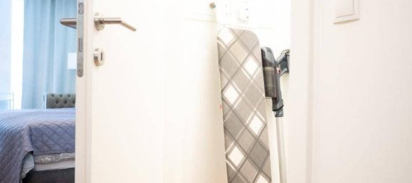 Studio in Josefstadt, Austria No. 220482 4