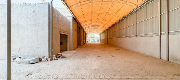 1858m² Warehouse in Al Quoz, UAE No. 41629 17