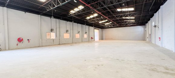 1858m² Warehouse in Al Quoz, UAE No. 41629 7