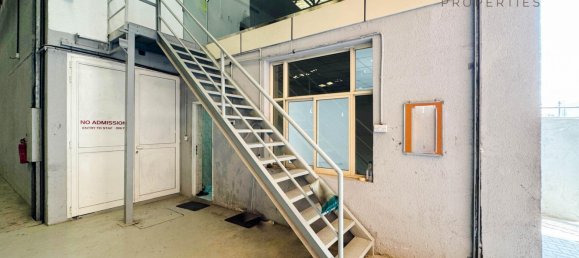 1858m² Warehouse in Al Quoz, UAE No. 41629 2