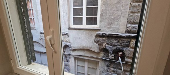 2 bedrooms Apartment in Genoa, Italy No. 39205 39