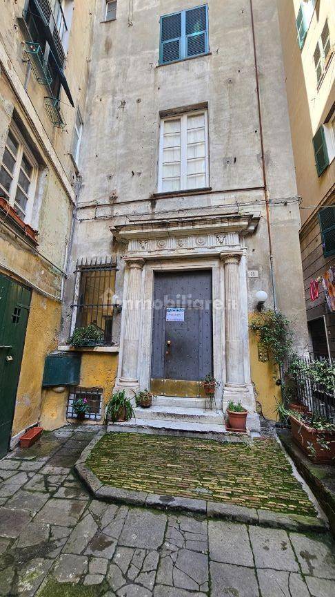 2 bedrooms Apartment in Genoa, Italy No. 39205