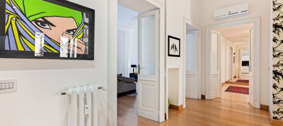 3 bedrooms Apartment in Turin, Italy No. 81144 20