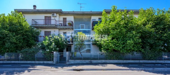 3 rooms Apartment in Fontevivo, Italy No. 293720 15