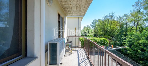 3 rooms Apartment in Fontevivo, Italy No. 293720 4