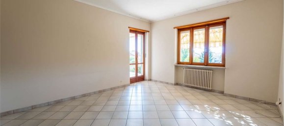 4 rooms Apartment in Bagnolo Piemonte, Italy No. 277854 8