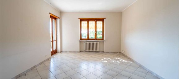 4 rooms Apartment in Bagnolo Piemonte, Italy No. 277854 9