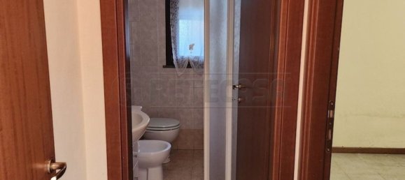 2 bedrooms Apartment in Santa Maria a Monte, Italy No. 342477 4