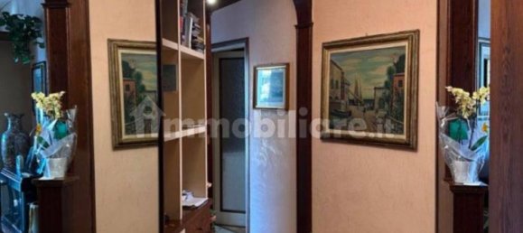2 bedrooms Apartment in Bergamo, Italy No. 80327 4