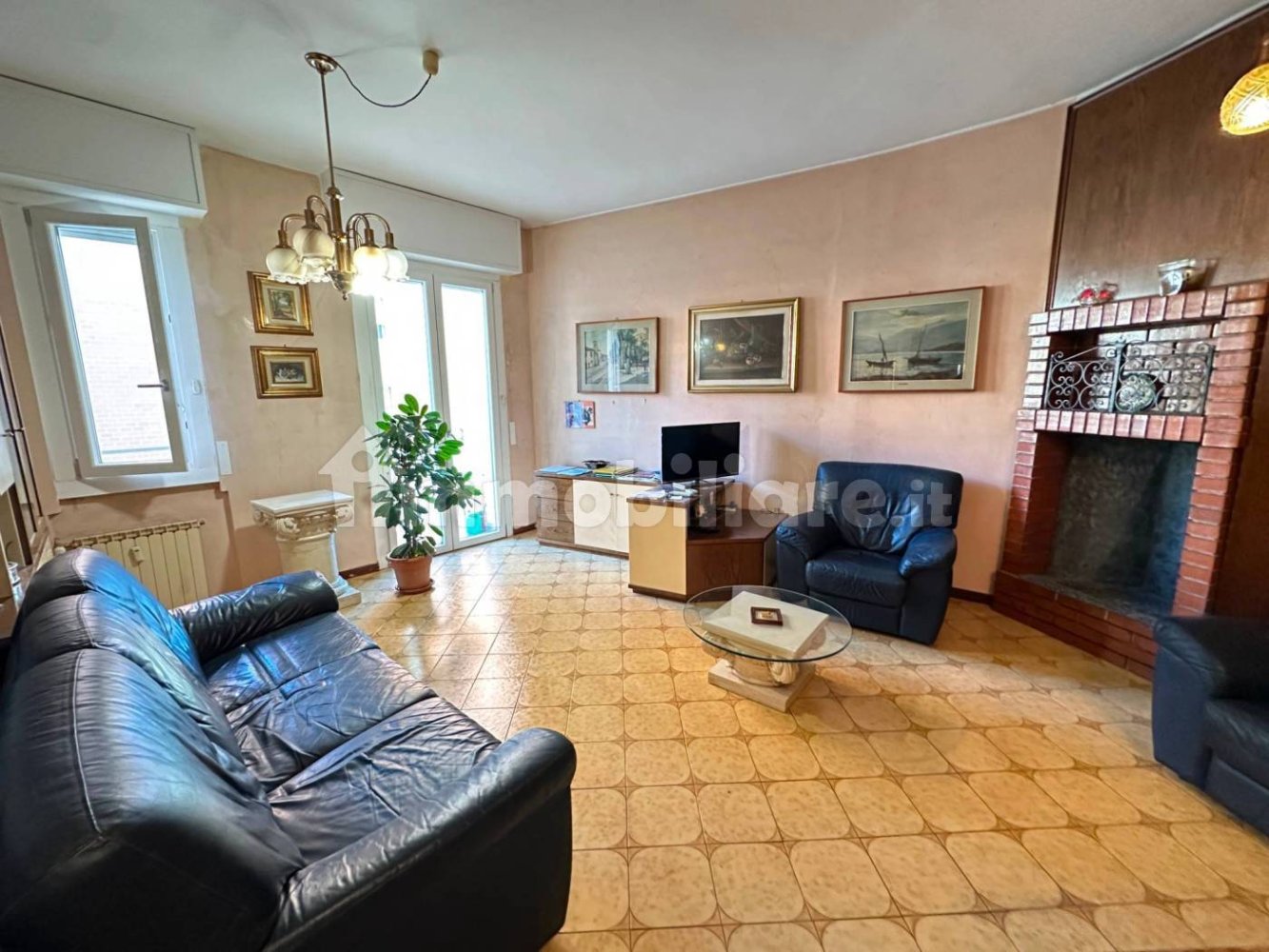 2 bedrooms Apartment in Bergamo, Italy No. 80327