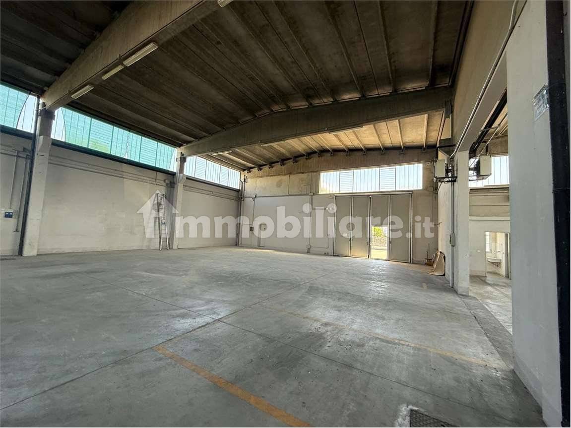 2-Zimmer Lagerhaus in Pegognaga, Italy, Nr. 303038