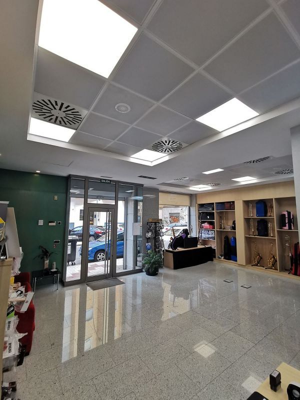 4 chambres Propriété commerciale à Malaga, Spain No. 228136