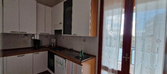 5 rooms Apartment in Zocca, Italy No. 237670 4