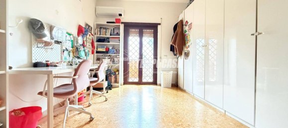3 Schlafzimmer Wohnung in Rome, Italy, Nr. 53073 30