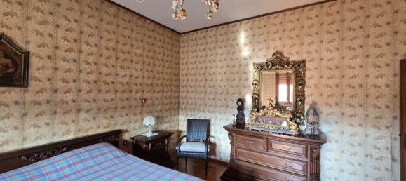 5 bedrooms House in Arezzo, Italy No. 327404 21