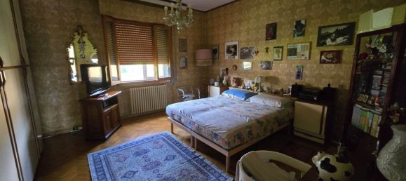 5 bedrooms House in Arezzo, Italy No. 327404 22