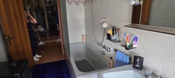 5 bedrooms House in Arezzo, Italy No. 327404 17