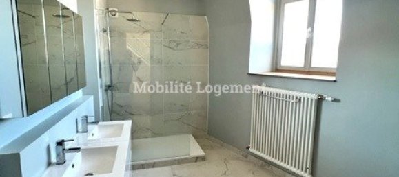 4 bedrooms Duplex in Cambrai, France No. 92133 11