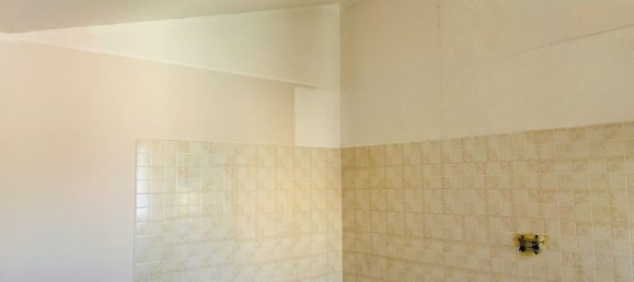 3 rooms Apartment in Isola Rizza, Italy No. 304279 3