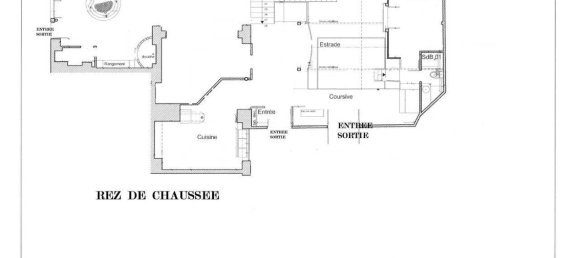 Propiedad comercial en Paris, France 255 m² No. 141591 3