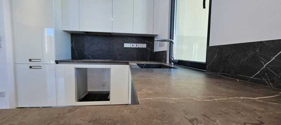 2 bedrooms Apartment in Limassol, Cyprus No. 7831 3