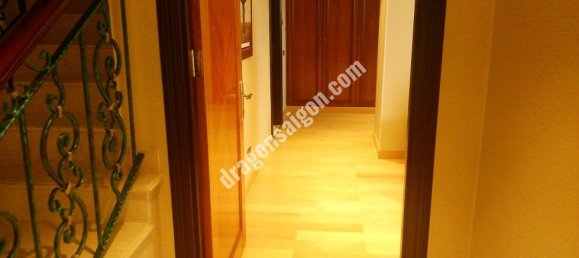 232m² Apartment in District 1, Vietnam No. 10803 11