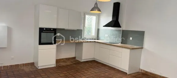 2 bedrooms House in Malakoff, France No. 320818 2