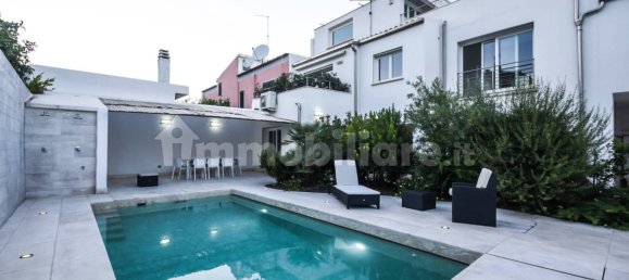 Вилла с 4 спальнями в Орозеи, Италия № 298071 12