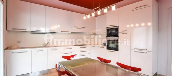 Вилла с 4 спальнями в Орозеи, Италия № 298071 8